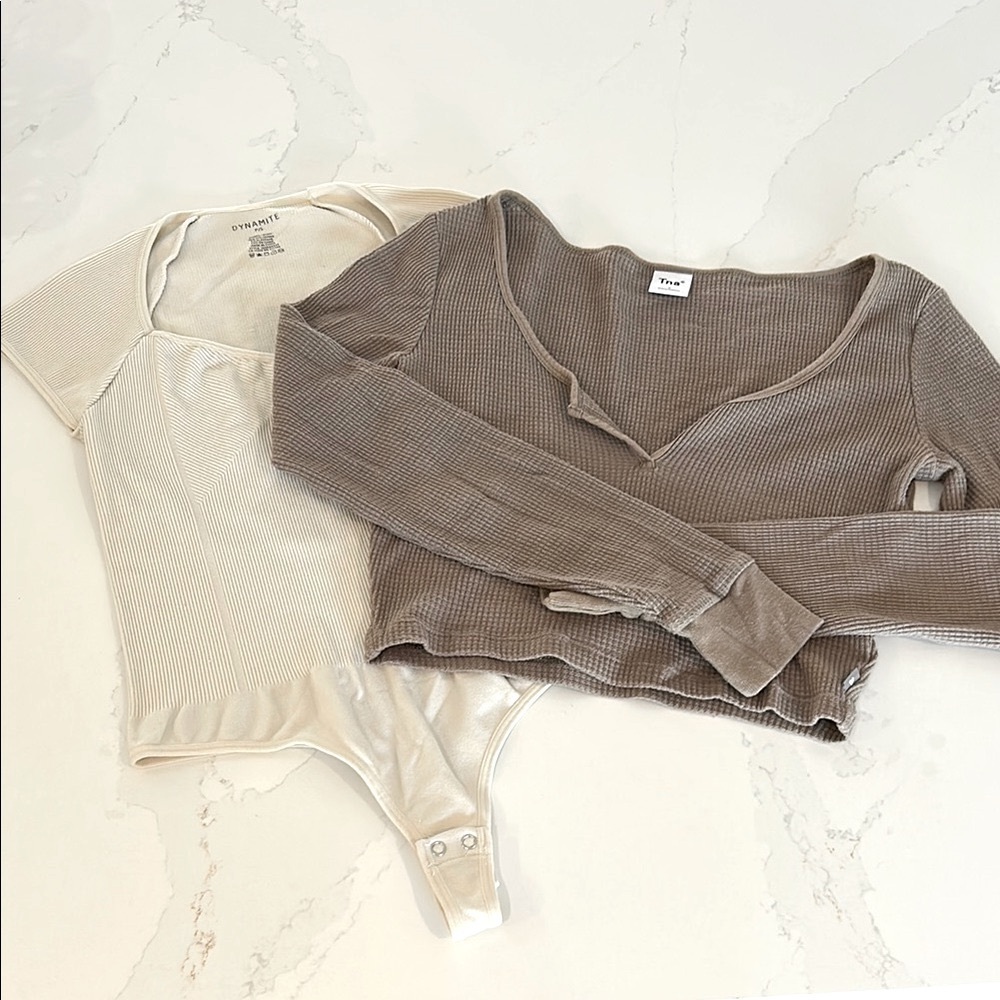 Bundle Dynamite Cream Bodysuit & TNA Long Sleeves Cropped Tee-shirt Size Small